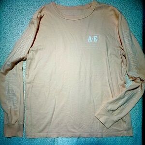 American Eagle Mens Long Sleeve Standard Fit T-Shirt Light Peach (1AB0023)